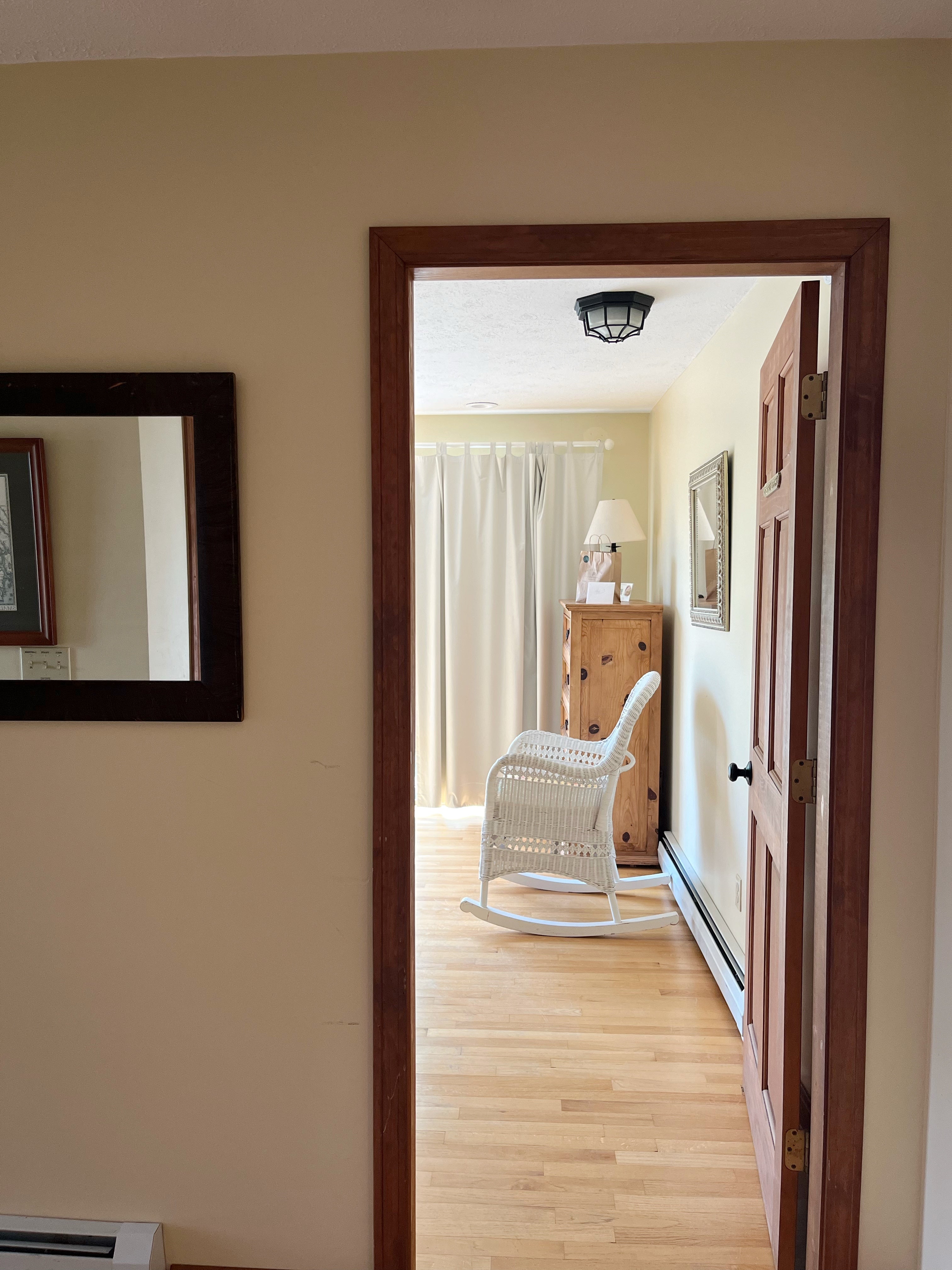 So'Wester: Private Room w/ Queen & Private Bath